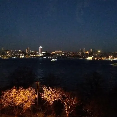 The Bosphorus Perch Apartamento
