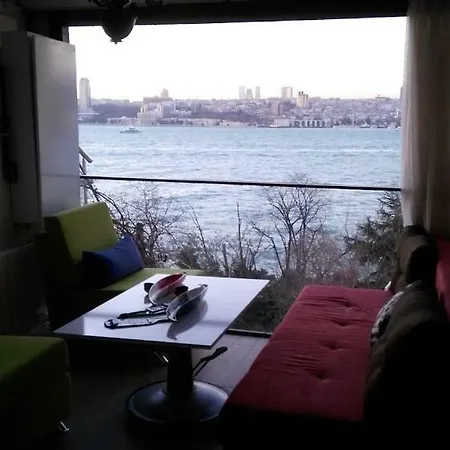 The Bosphorus Perch Apartamento *